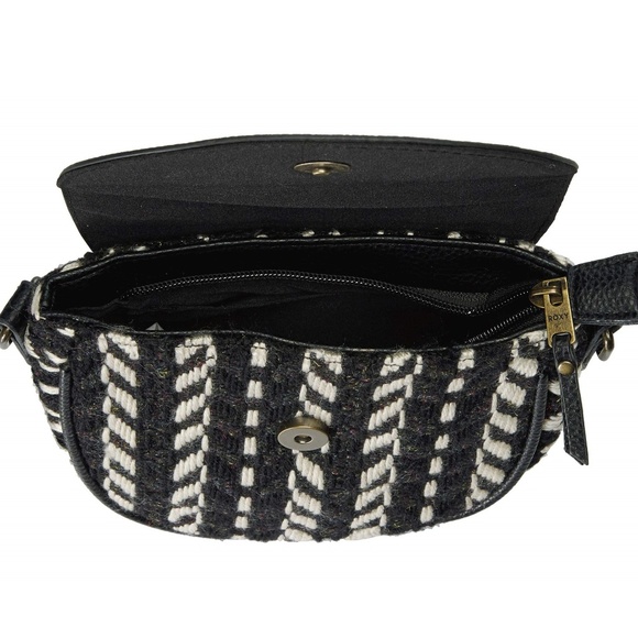Roxy Black & White Tribal Woven Crossbody Bag - Picture 4 of 8